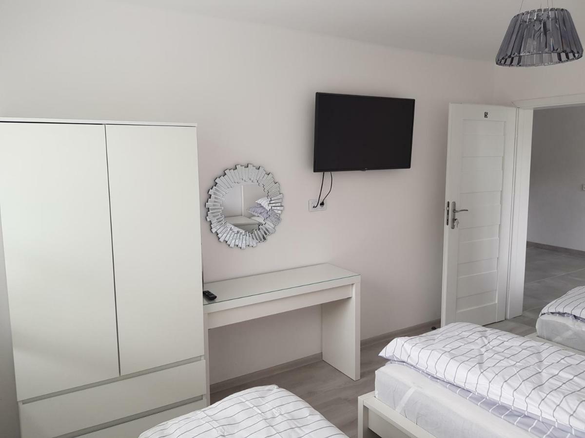 Pokoje Przy Zamku Podzamcze  Extérieur photo