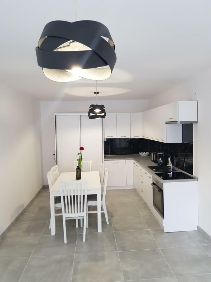 Pokoje Przy Zamku Podzamcze  Extérieur photo